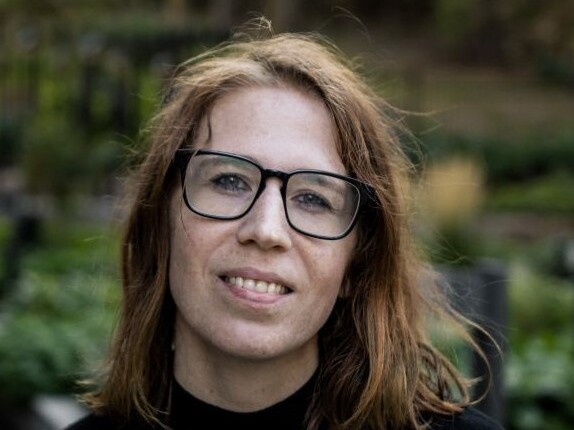 Porträtt på Rebecca Hedström